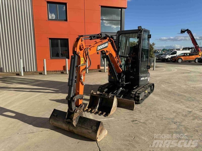Doosan DX 27 Z Minibagger < 7t