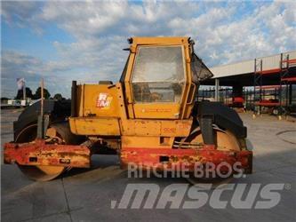 Dynapac cc421 Erdbauwalzen