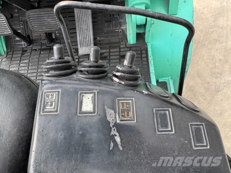 Mitsubishi FG30 Andere Gabelstapler