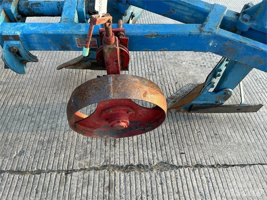  2 Furrow Compact Plough Sonstige Landmaschinen
