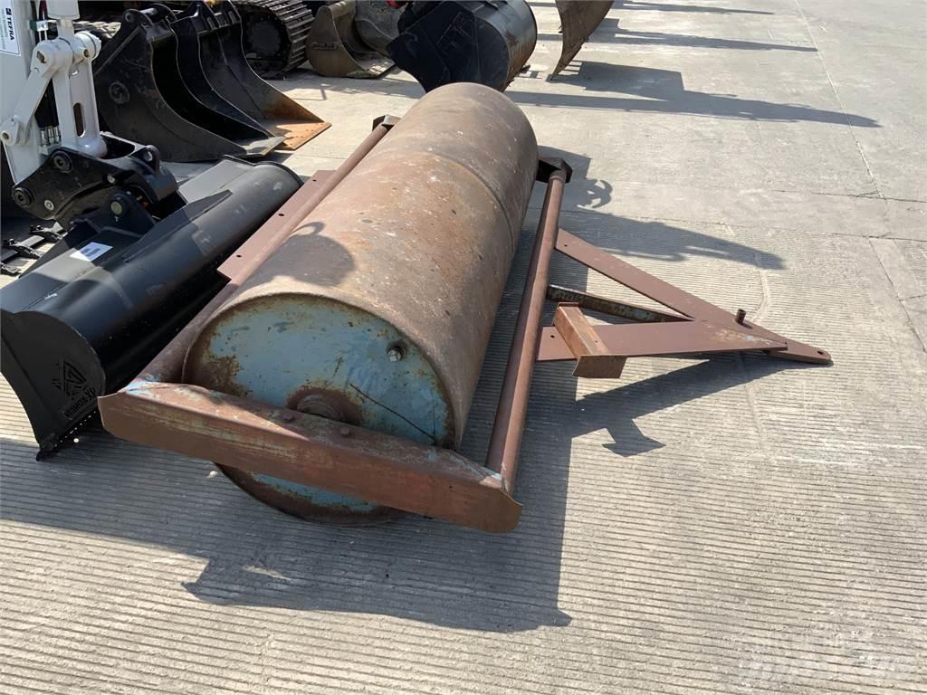  8FT Field Roller Sonstige Landmaschinen