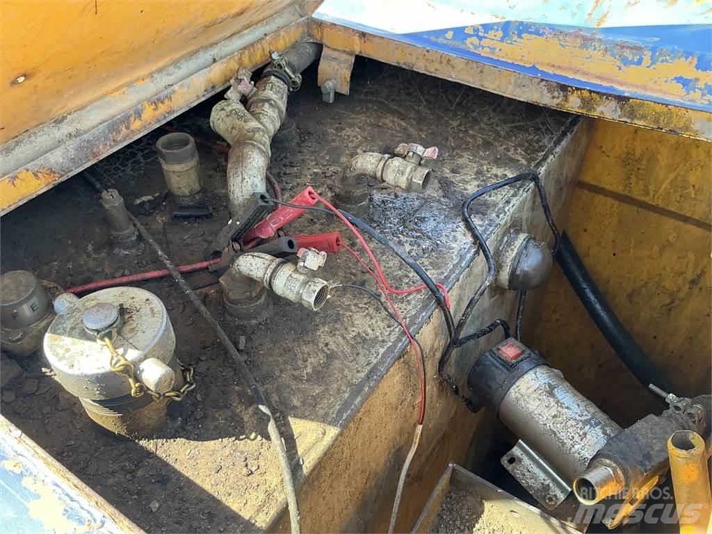 Blue Diesel Tank Sonstige Landmaschinen