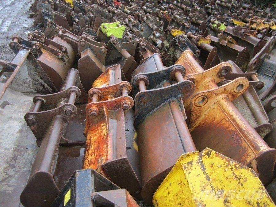  Choice of Buckets - POA Sonstige Landmaschinen