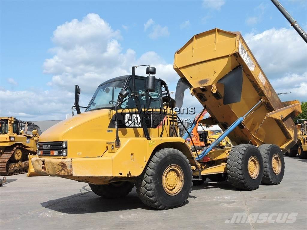CAT 730 Dumper - Knickgelenk