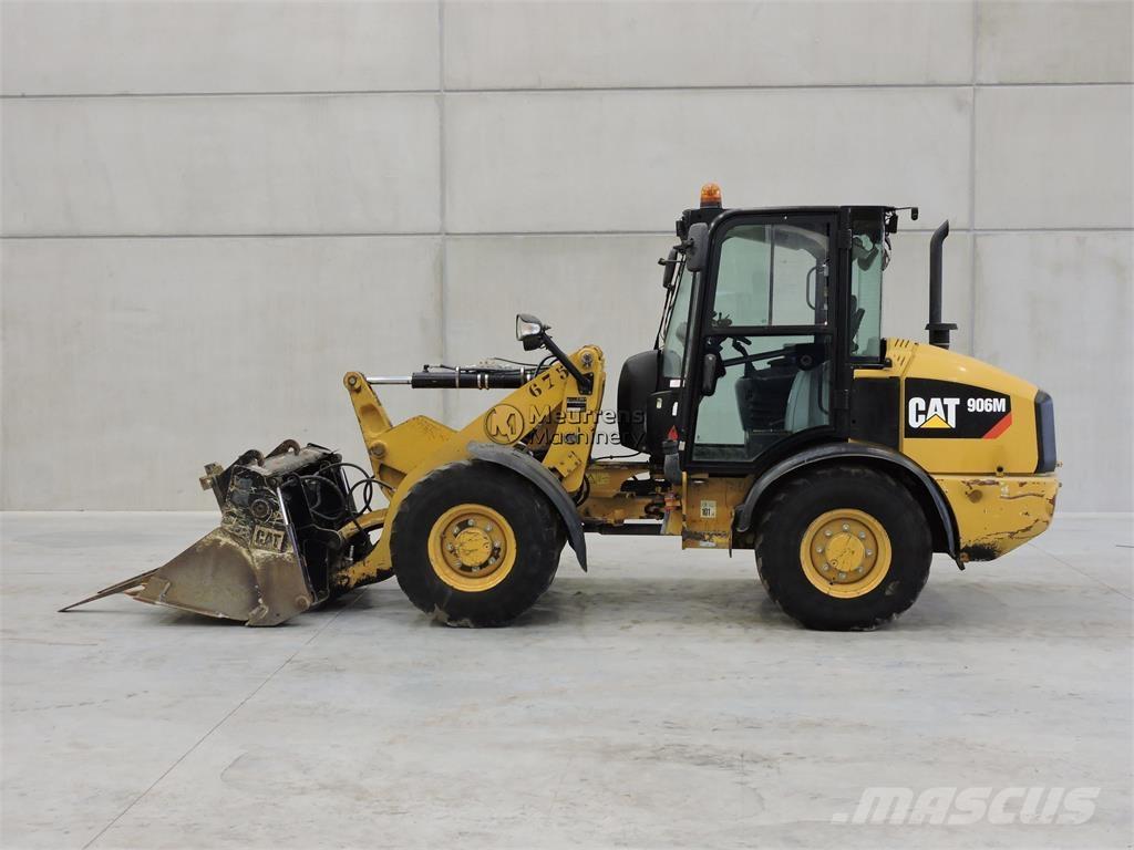 CAT 906 Radlader