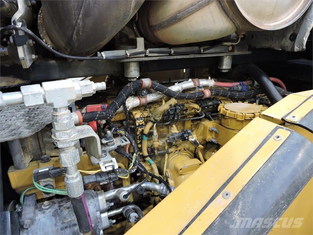 CAT 972M Radlader