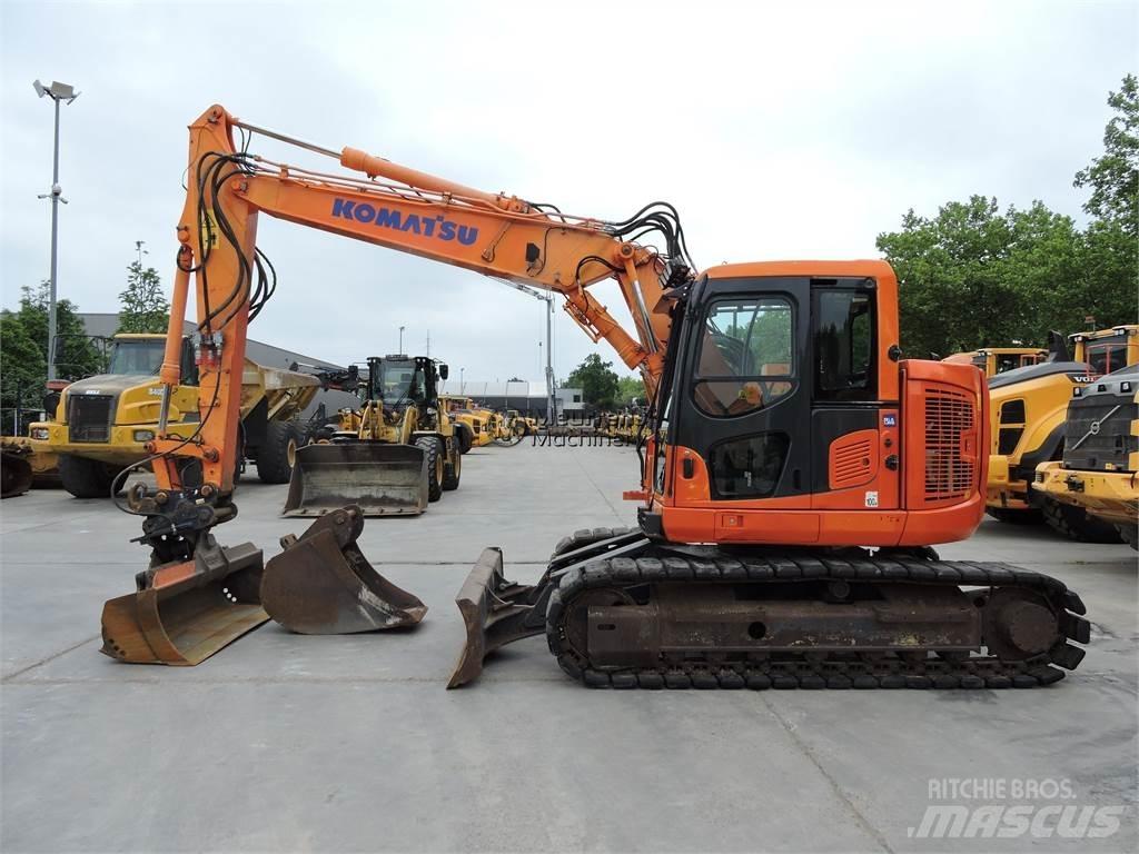 Komatsu PC138 Raupenbagger