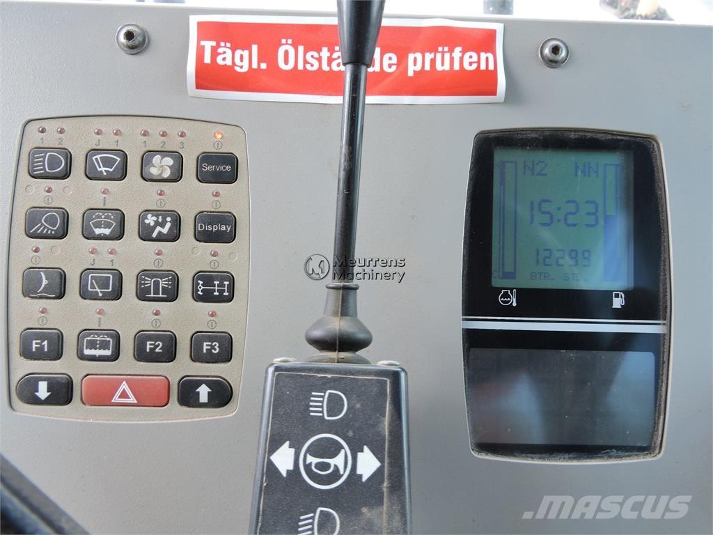 New Holland F106.6A Grader