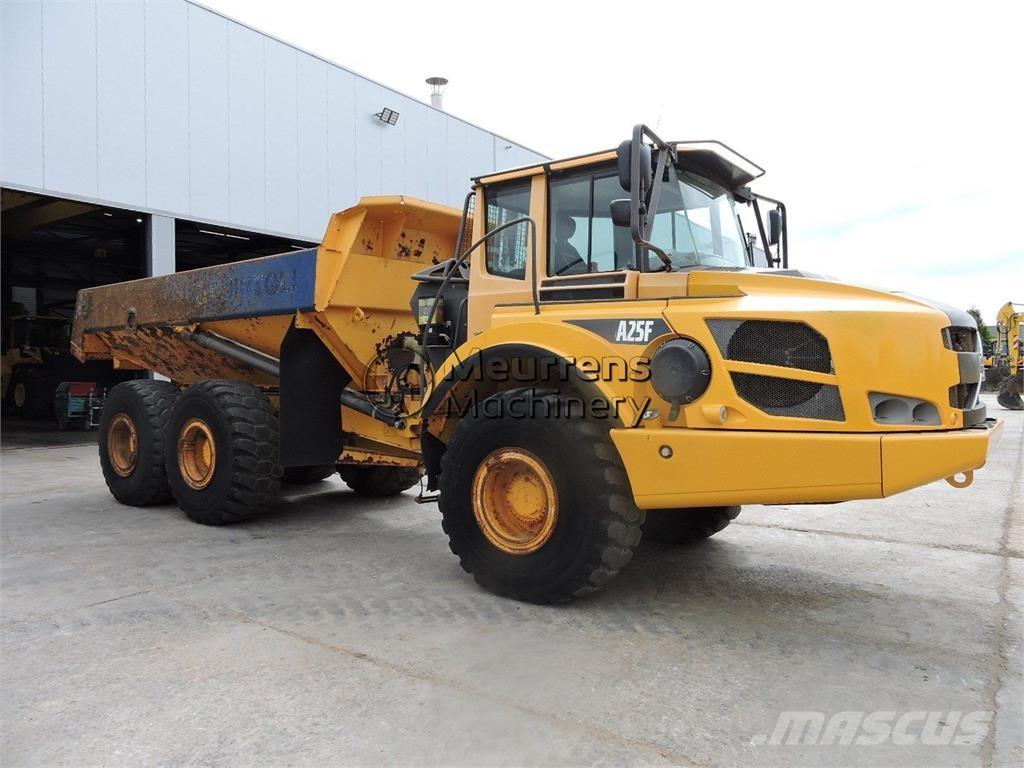 Volvo A25F Dumper - Knickgelenk