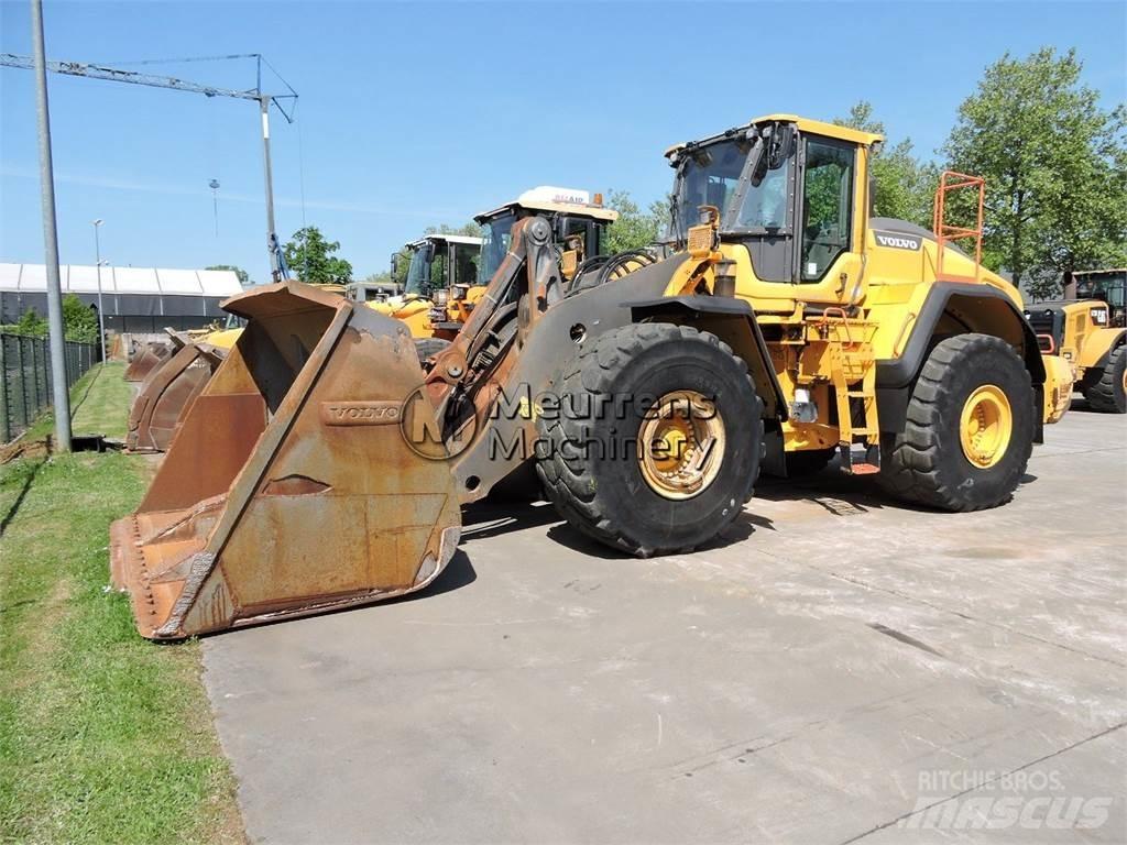 Volvo L220H Radlader