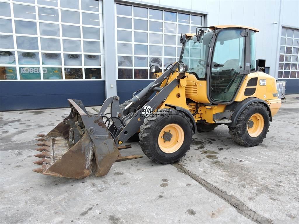 Volvo L25F + FORK Radlader