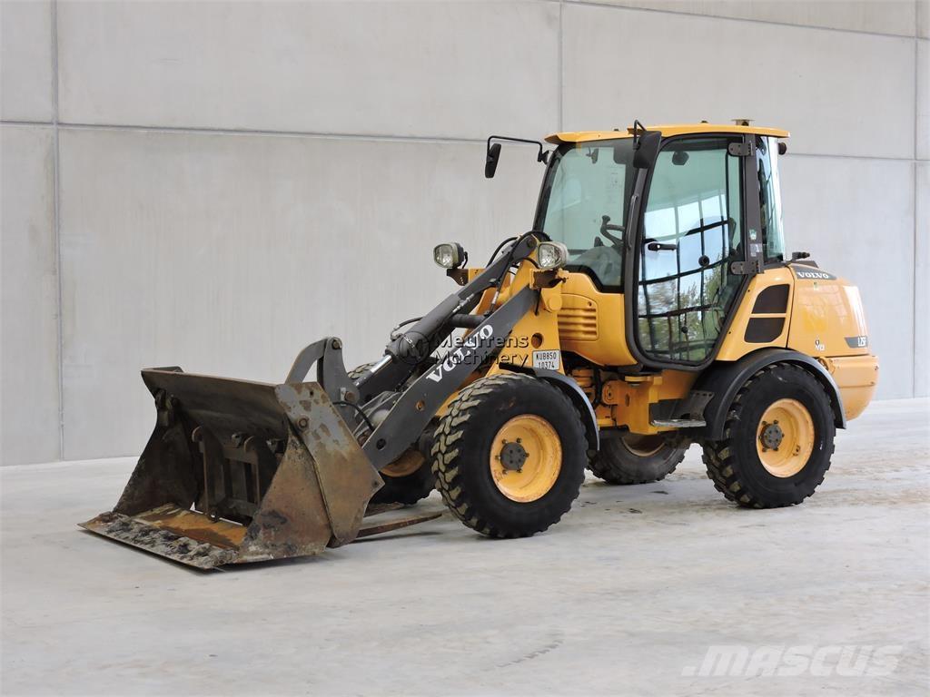 Volvo L25F + FORK Radlader