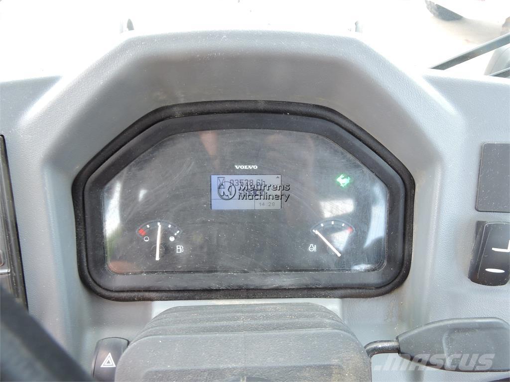 Volvo L30G + FORK Radlader