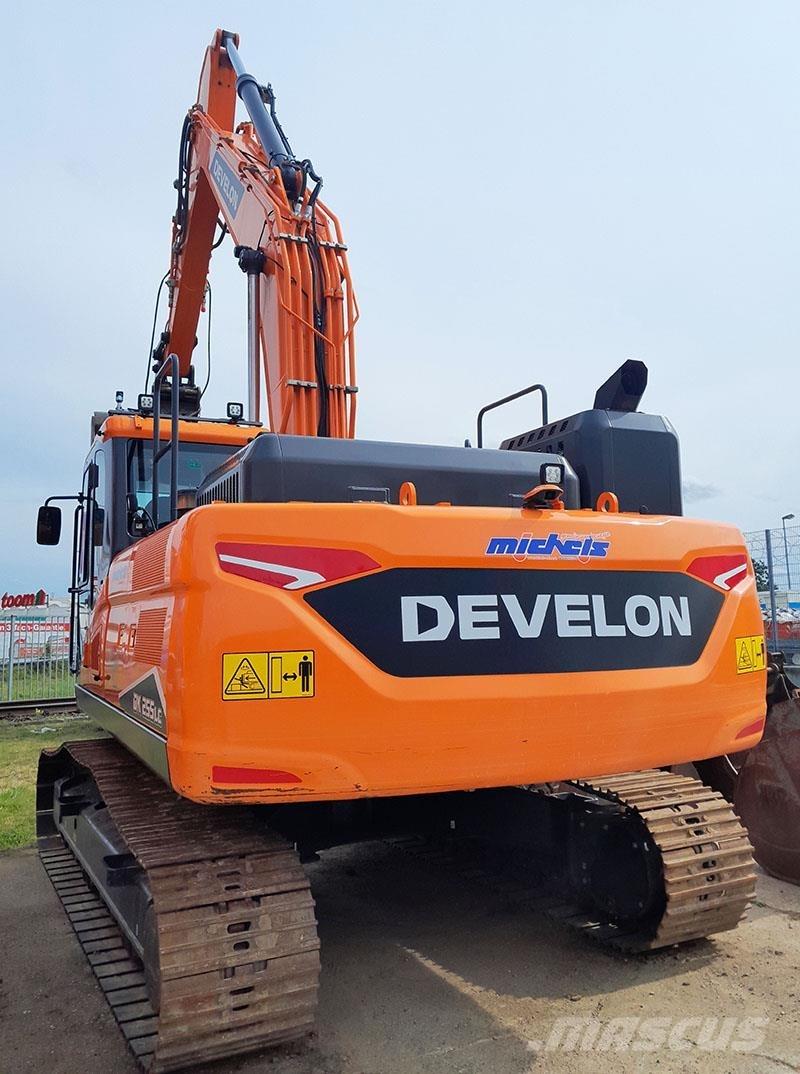 Develon DX 225 LC-7 Raupenbagger