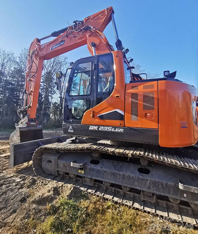 Develon DX 235 LCR-7 Raupenbagger