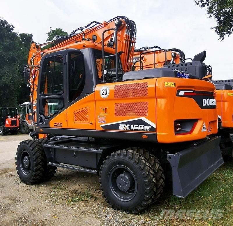Doosan DX 160 W-7 Mobilbagger