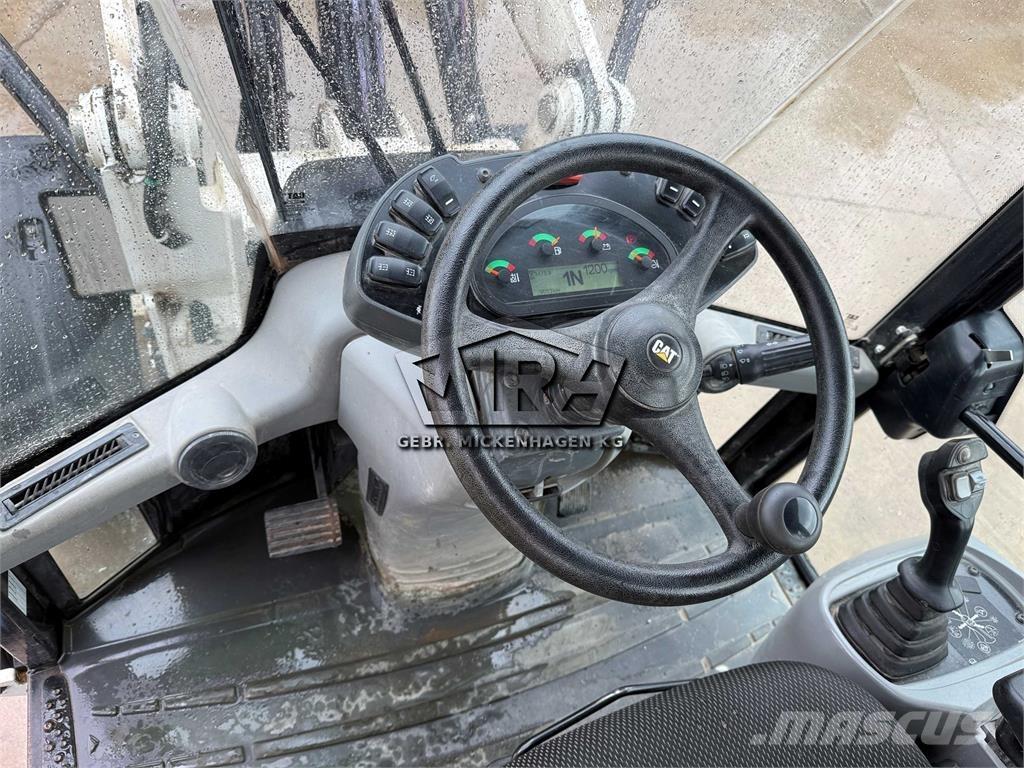CAT 908M Radlader