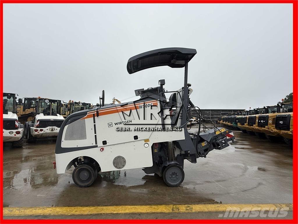 Wirtgen W 50 DC Asphaltfräsen