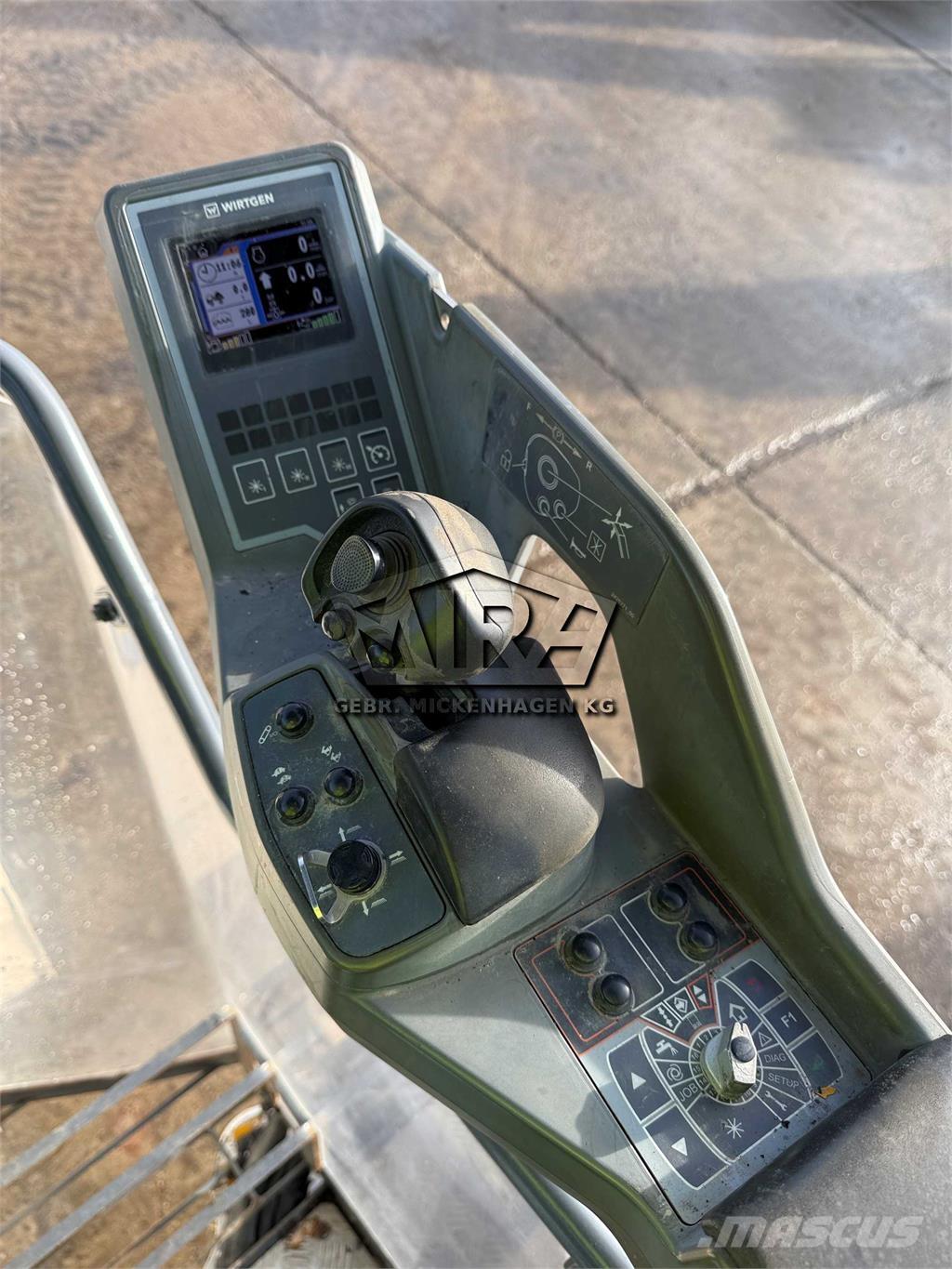 Wirtgen W 50 Ri Asphaltfräsen