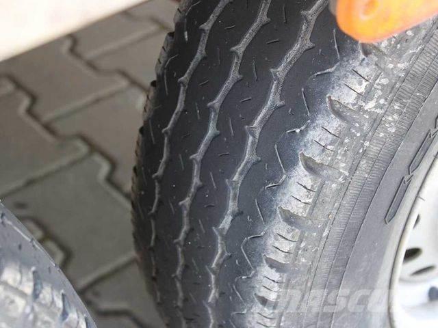 Agados DONA 36 Curtainsideranhänger