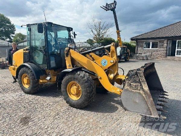 CAT 906M Radlader