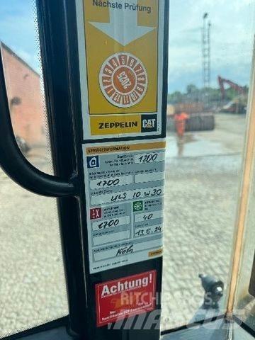 CAT 906M Radlader