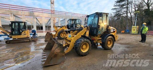 CAT 908M Radlader