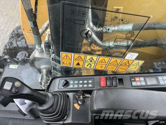 CAT M320F Sonstige Baumaschinen