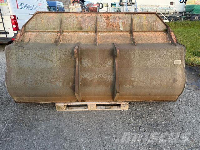  DIV. SCHAUFEL Radlader