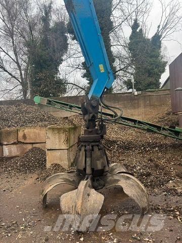 Fuchs MHL320 T4f Mobilbagger