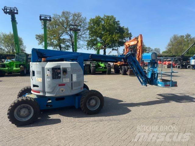 Genie Z-34/22 Gelenkteleskoparbeitsbühnen