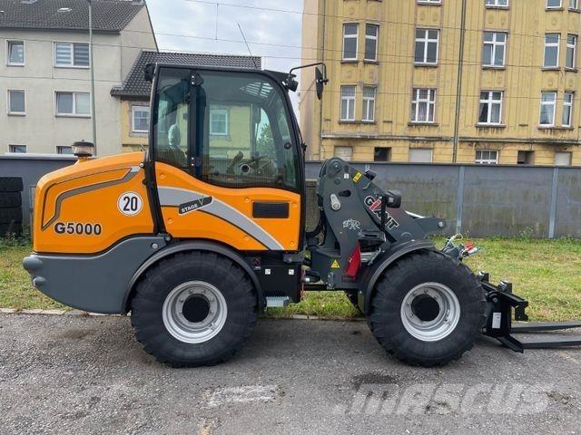 GiANT G5000 Sonstige Baumaschinen