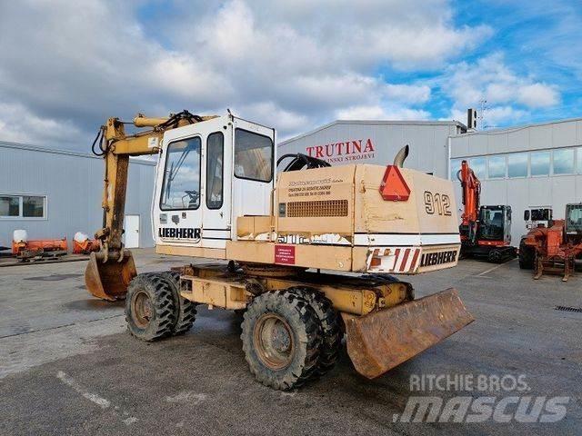 Liebherr A912 Mobilbagger