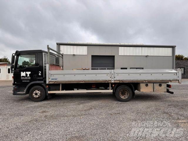 MAN 8.220 Pickup/Pritschenwagen