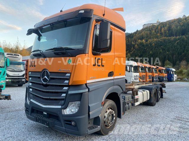 Mercedes-Benz 2542 Wechselfahrgestell