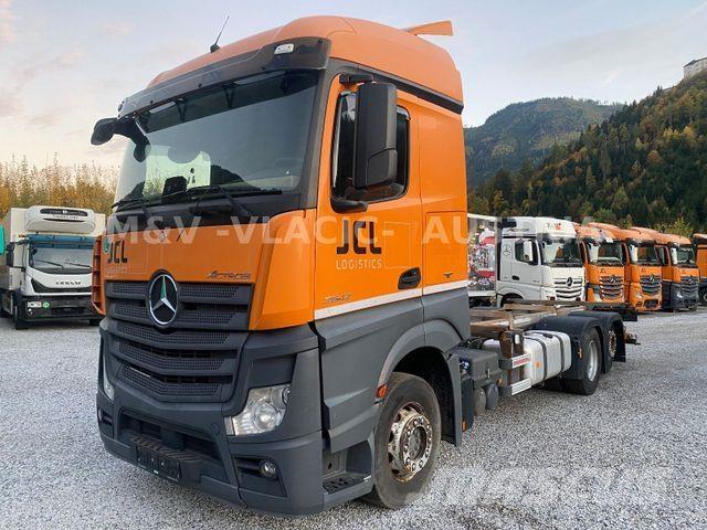 Mercedes-Benz 2542 Wechselfahrgestell