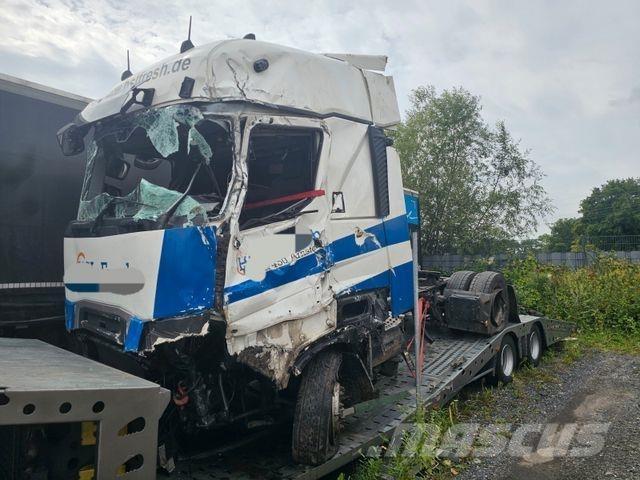 Renault T 440 Sattelzugmaschinen