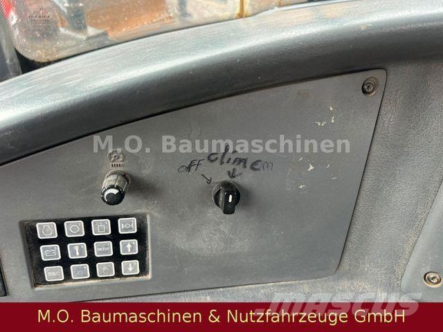 Volvo A30D / Dumper / Dumper - Knickgelenk