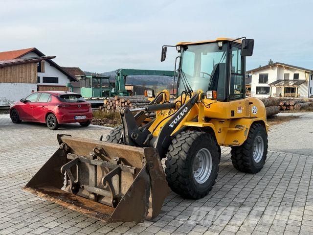 Volvo L 30 B Radlader