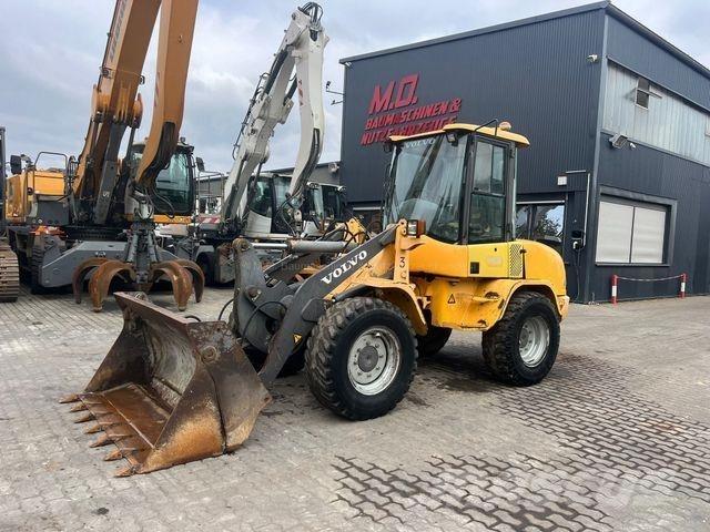 Volvo L30B Radlader
