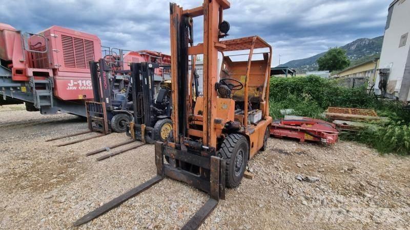 Komatsu FD25T Andere Gabelstapler