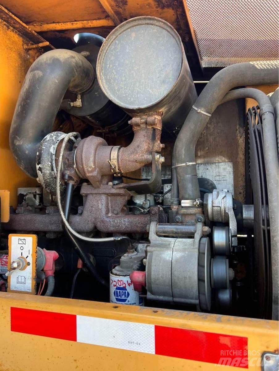 CASE 621C Radlader