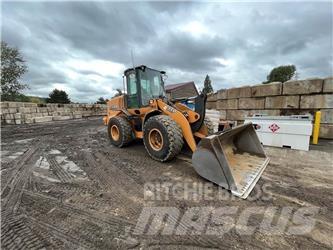 CASE 621F Radlader