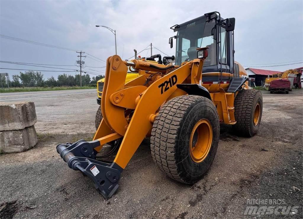 CASE 721 D Radlader