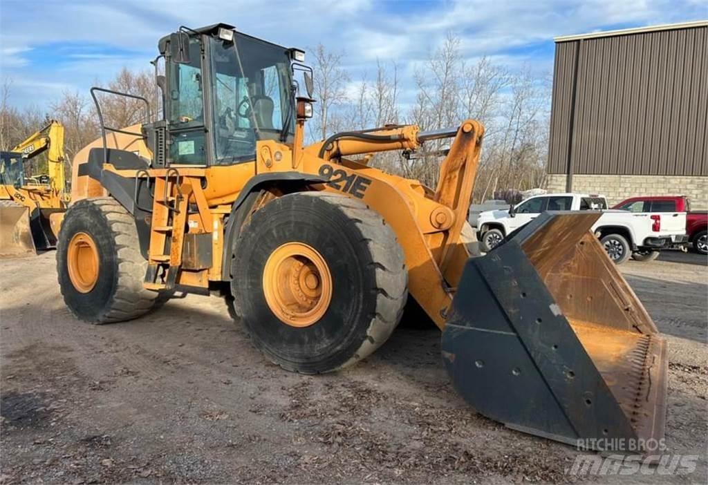 CASE 921E Radlader