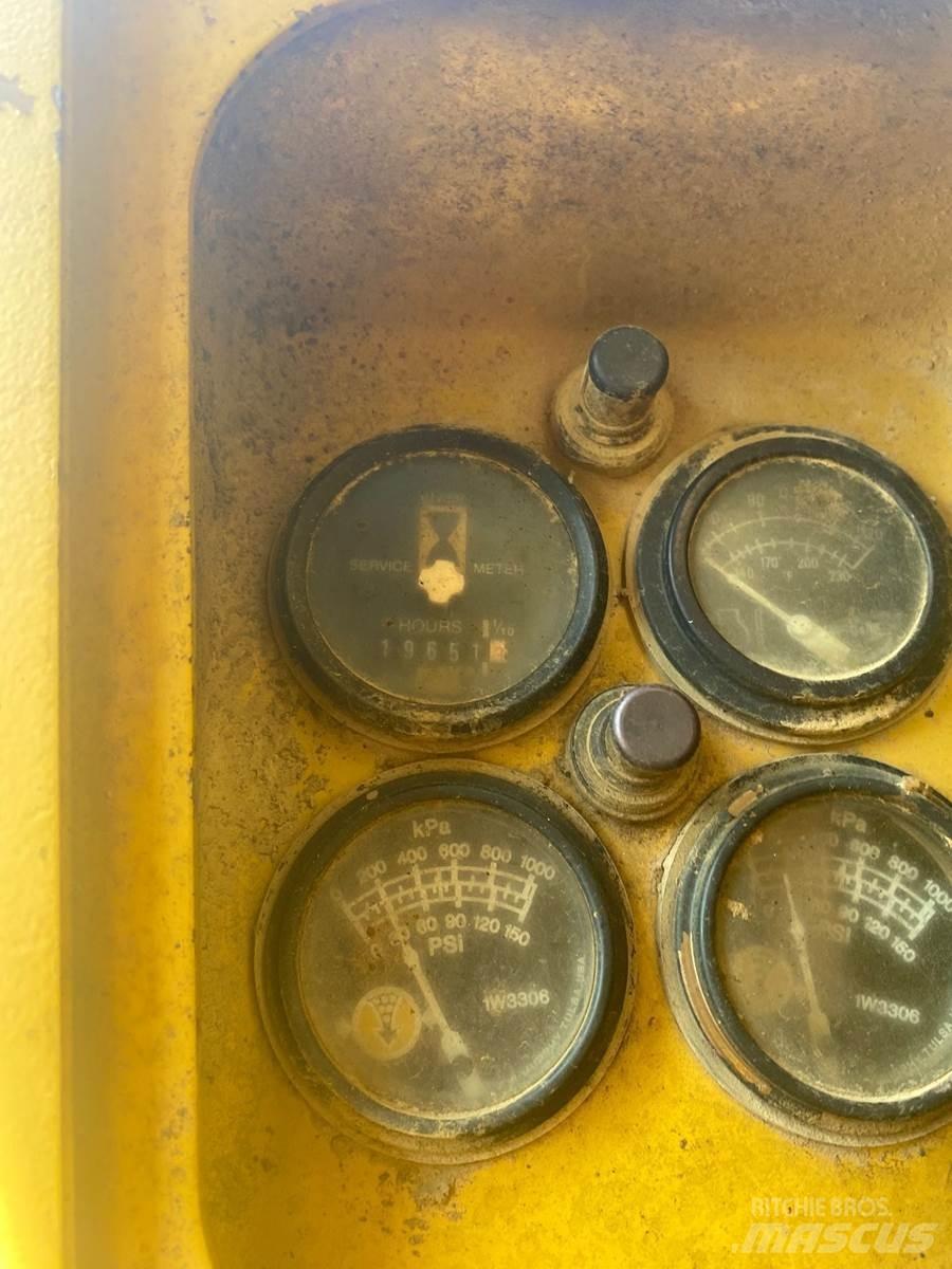 CAT 120G Grader