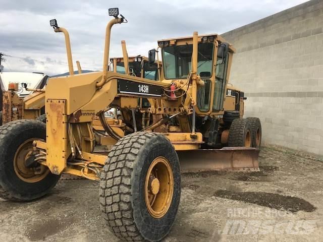 CAT 143H Grader
