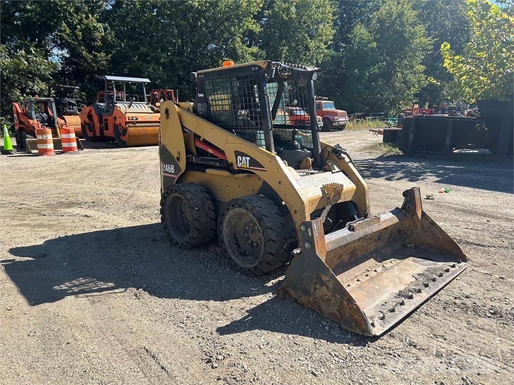 CAT 246B Kompaktlader