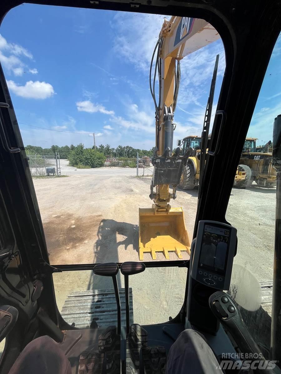 CAT 313FL Raupenbagger