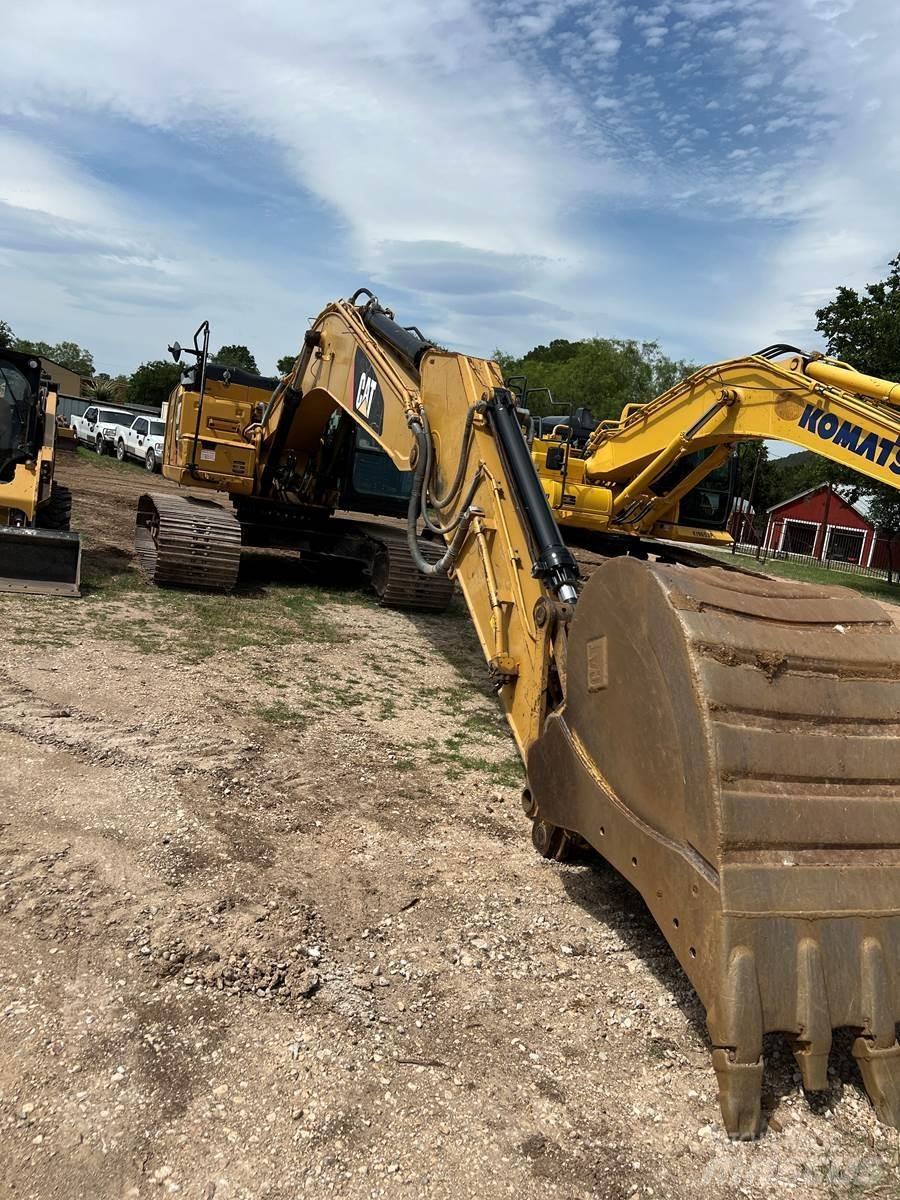 CAT 323FL Raupenbagger